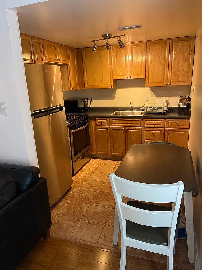1 bed, 600 sqft, $1,850 — Photo 1