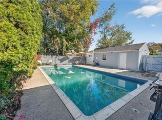 15 Don Ct, Pawtucket, RI 02861