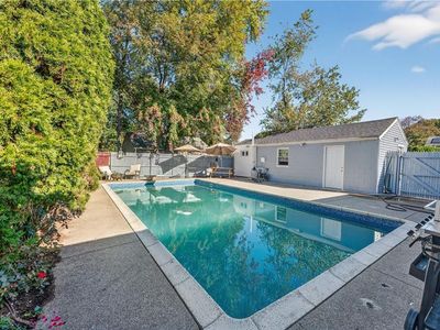 15 Don Ct, Pawtucket, RI, 02861