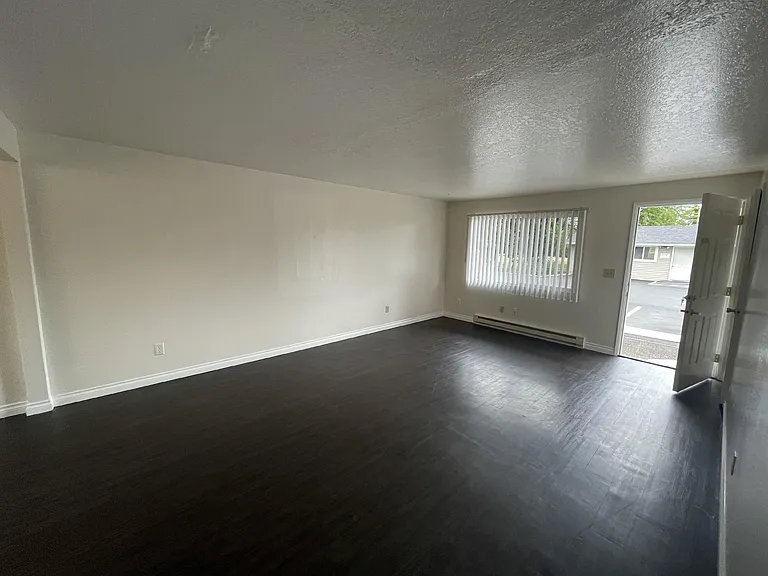 Forest Grove Apartments — Photo 21