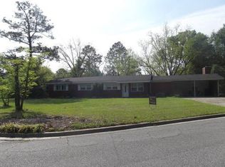 943 Seven Oaks Rd, Jesup, GA 31546