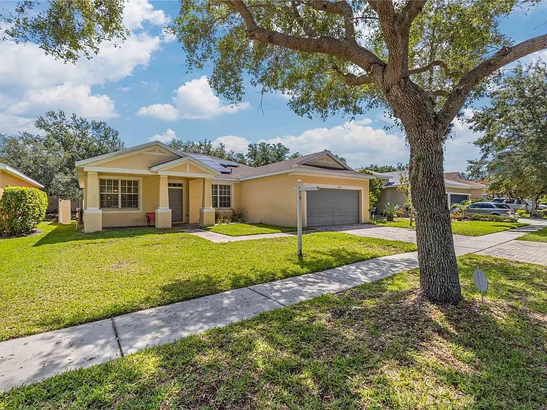 11328 Bridge Pine Dr — Photo 2