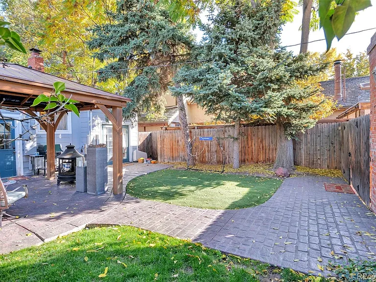 517 Josephine St — Photo 23