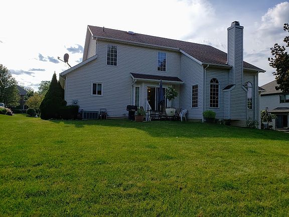 3rd image of 18627 Hearthstone Dr