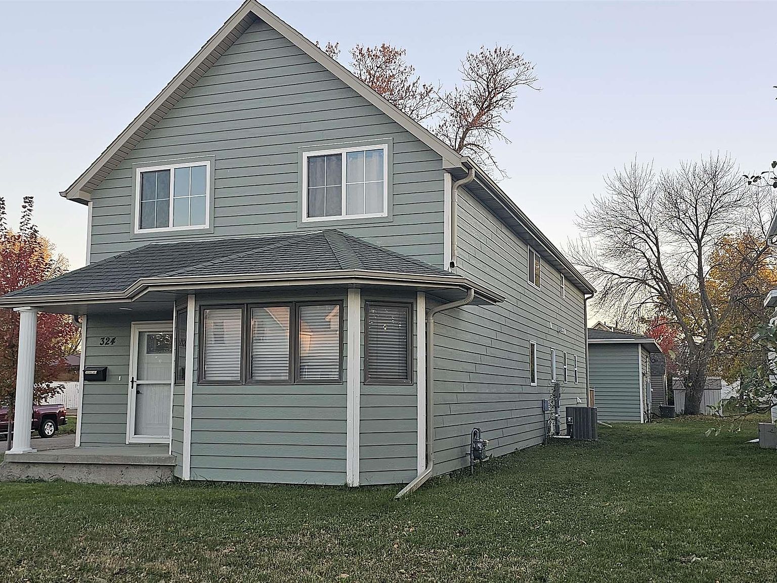 324 2nd St NW, Pipestone, MN 56164 MLS 22303409 Zillow