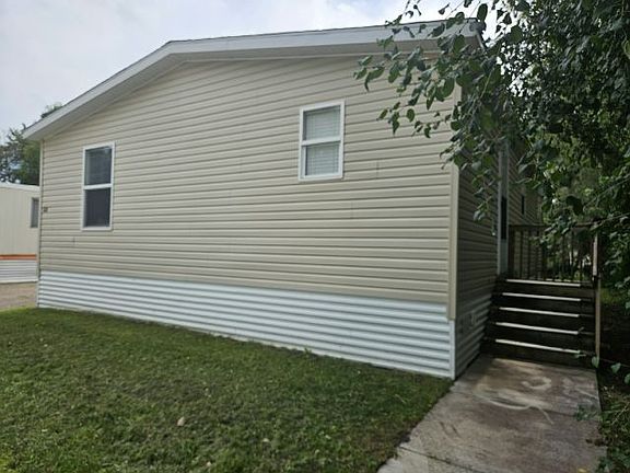 5th image of 128 112th Sq NE #181