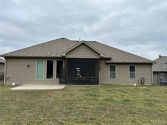 4th image of 1205 Shallow Ridge Cir