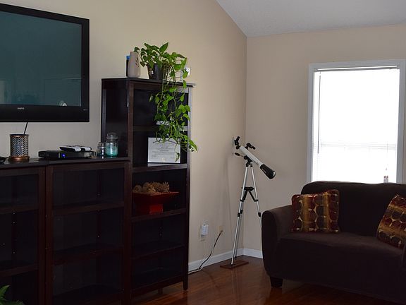 3rd image of 1230 Shorehaven Dr