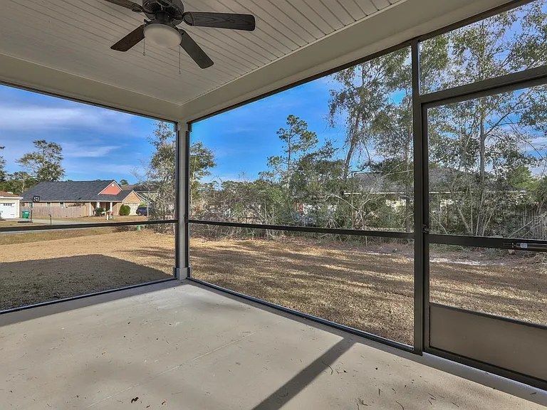 43 Sarlan Garden Dr — Photo 33