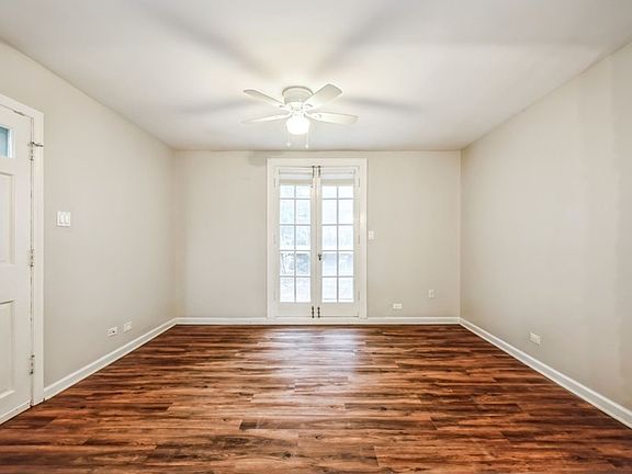 3rd image of 383 Park Ave