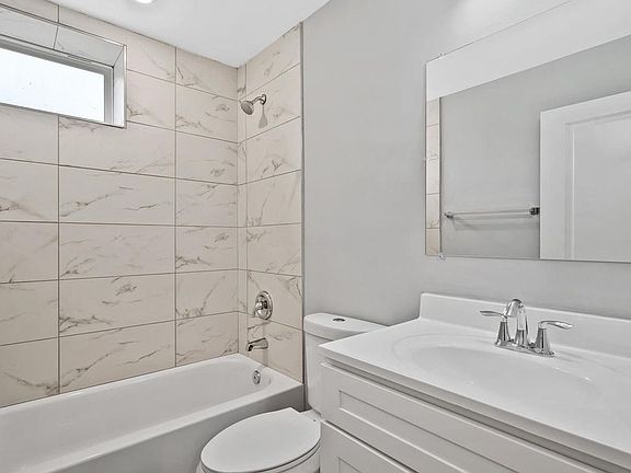 5th image of 3321 13th St SE #6