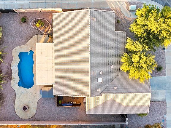 5th image of 2412 Wildflower Drive