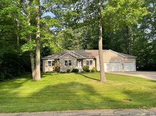 14279 Virginia Ln, Grand Haven, MI 49417