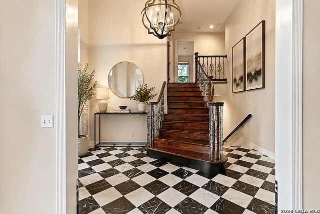 519 Mission Viejo — Photo 4