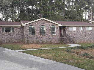 638 Old Hickory Ln, Lilburn, GA 30047