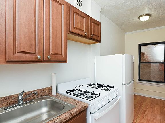 4th image of 5417 N Kenmore Ave #D503