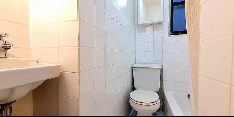 Rented by MPGL Realty Corp | media 19