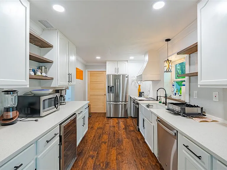 401 Bullard Pkwy — Photo 6