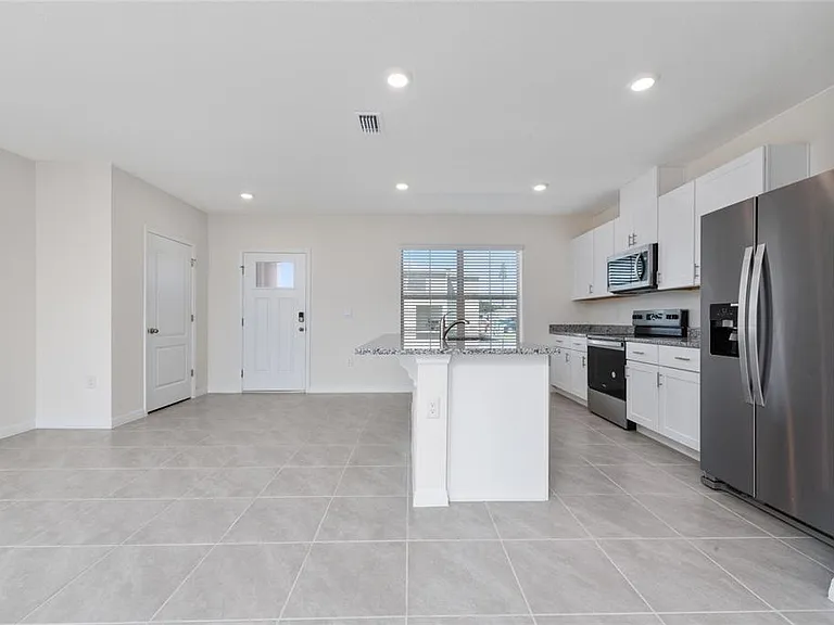 1627 Bitteroot St — Photo 4