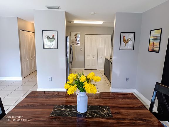 2nd image of 2884 SW 36th Ave