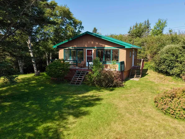 377 Old Farm Rd, Cumberland, NS B0M 1S0