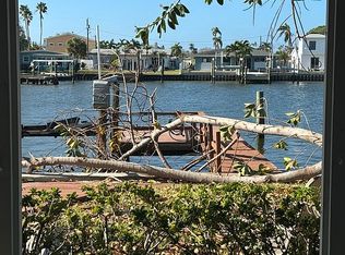 16106 5th St E, Redington Beach, FL 33708