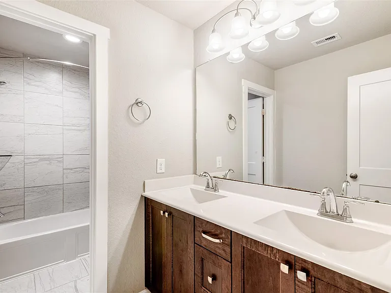 4702 Primrose Valley Ln — Photo 24