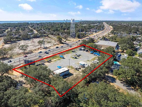 3rd image of 2816 Gulf Breeze Pkwy