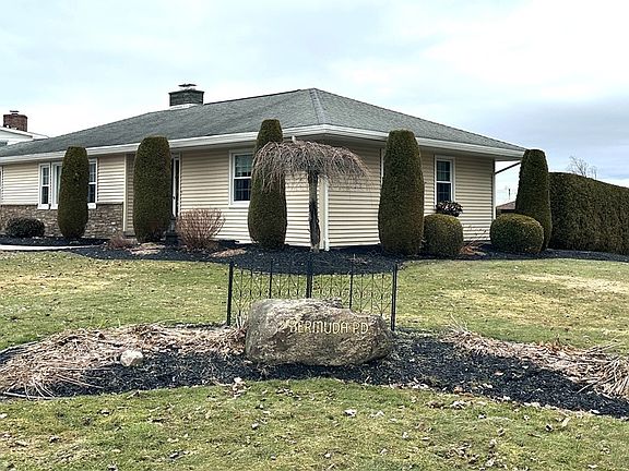 3rd image of 2 Bermuda Rd