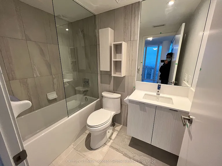 195 Redpath Ave #3512 — Photo 8