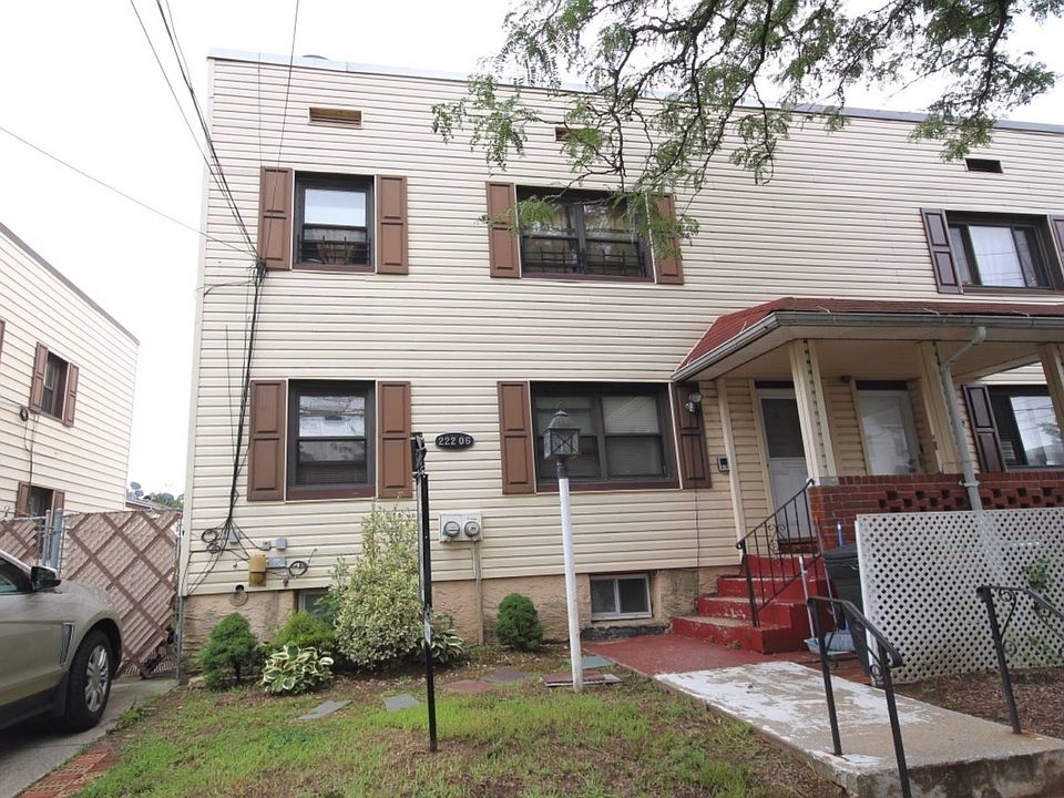 1st image of 22206 135th Ave