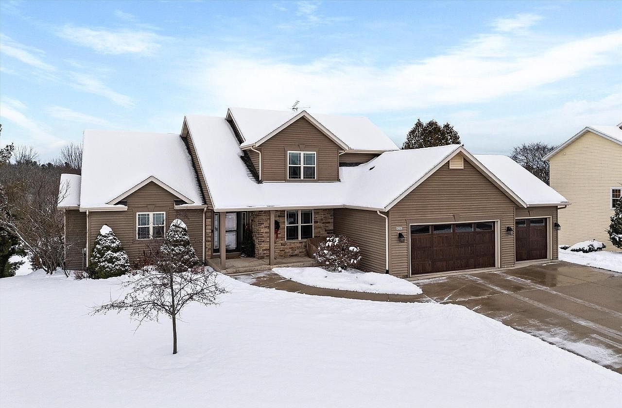 N6263 Kapur DRIVE, Sheboygan Falls, WI 53085 | Zillow