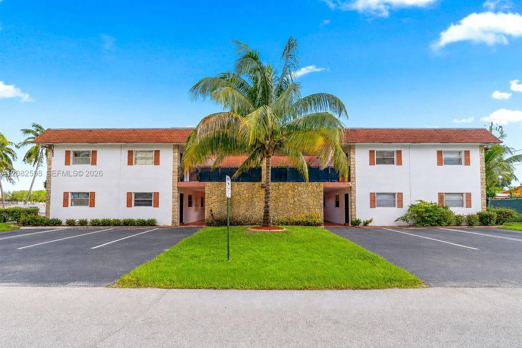 238 SW 1st St #F-1, Pompano Beach
