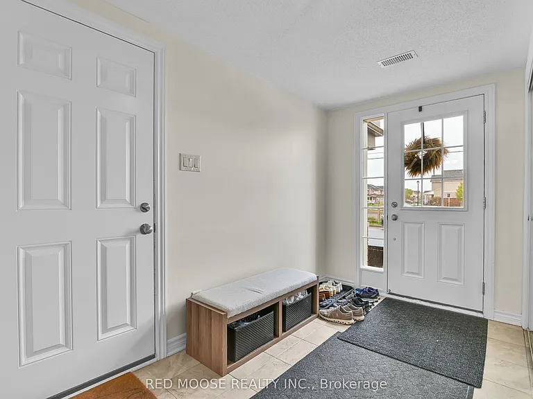 373 Sweetfern Cres — Photo 5