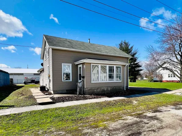 163 W 2nd Ave, Woodhull, IL 61490