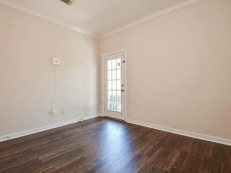 8002 Stoneyway Dr — Photo 13