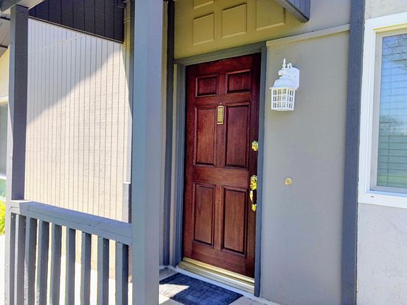 5th image of 6127 Avenue Juan Diaz