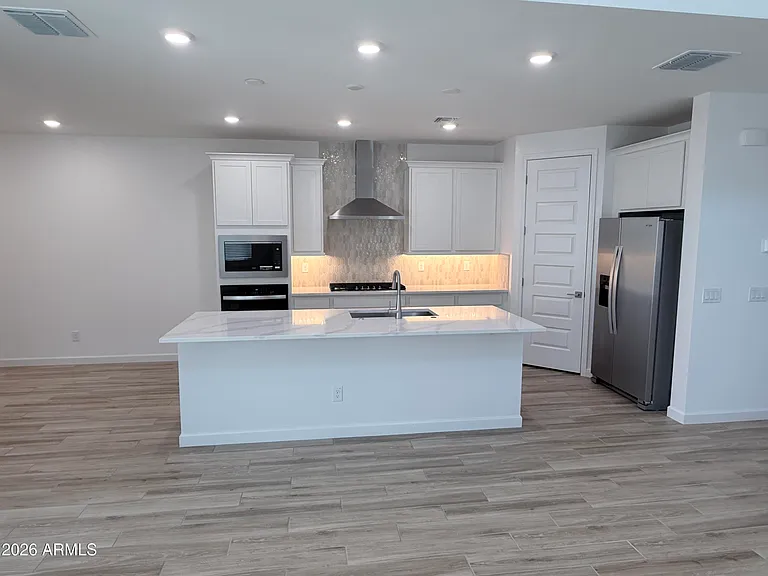 7004 W Buckhorn Trl — Photo 8