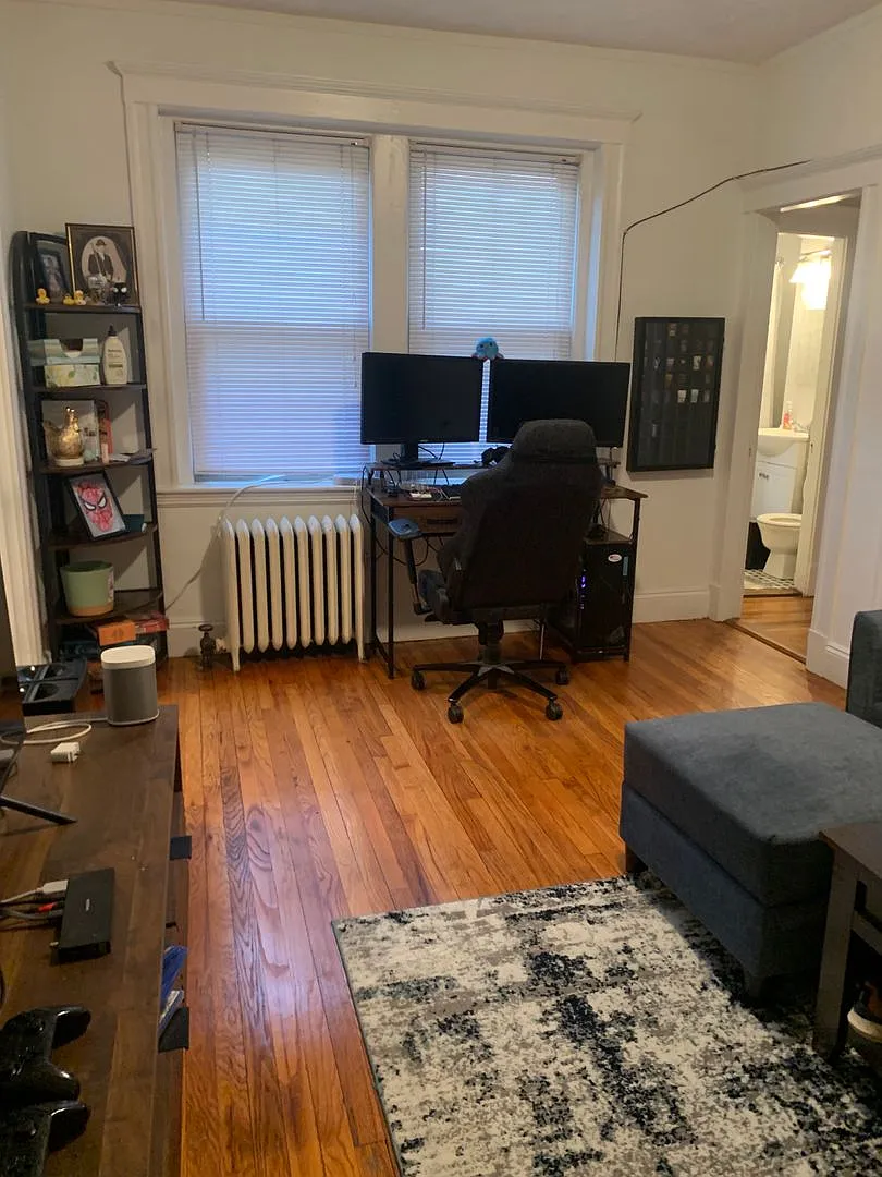 Nicely renovated 1 bed unit in a prime location in Allston! — Photo 3