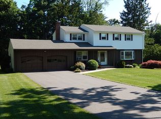 22 Standish Rd, Ellington, CT 06029