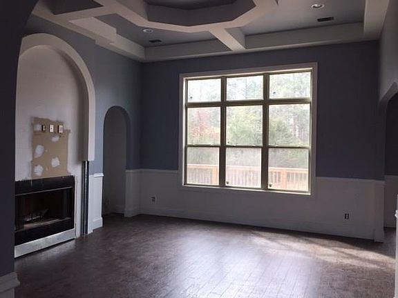 5th image of 1907 Liz Ct
