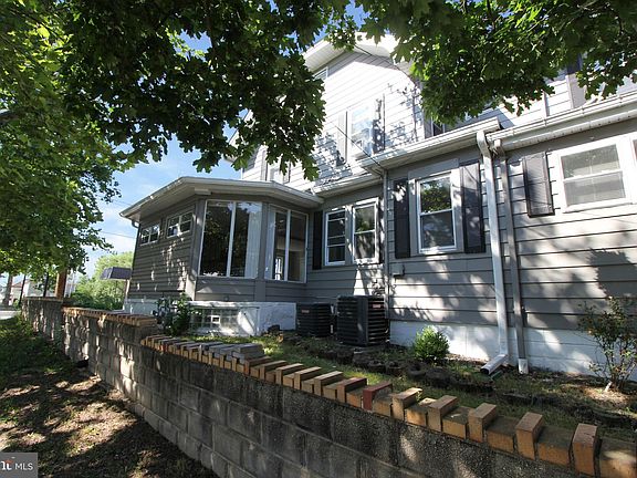 3rd image of 4302 Westfield Ave