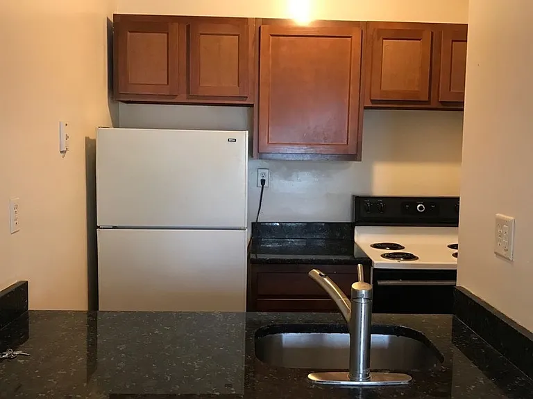 644 Probasco St — Photo 30