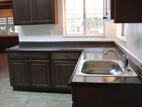 5th image of 24131 Broadview Dr