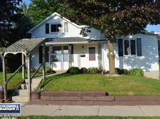 323 1st St, Kewaunee, WI 54216
