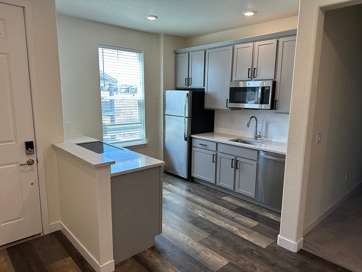 Building Photo - 8781 S Wenatchee Ct