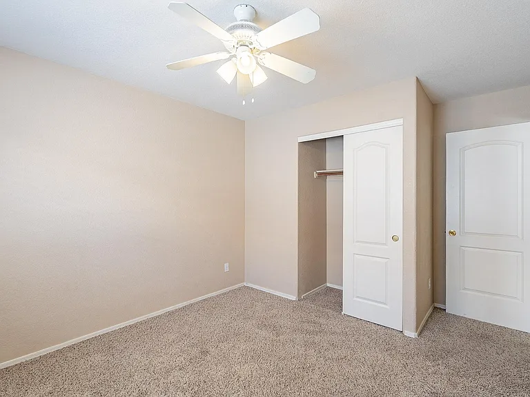 4504 W Sun Quest St — Photo 20