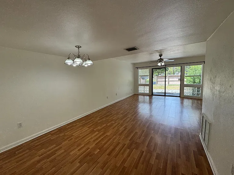 6061 Windhover Dr #10-D10 — Photo 7