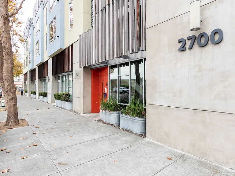 2700 San Pablo Ave #404 — Photo 16