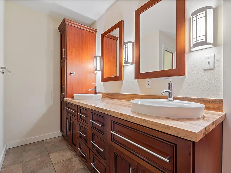 1812 West Ave #408 — Photo 10